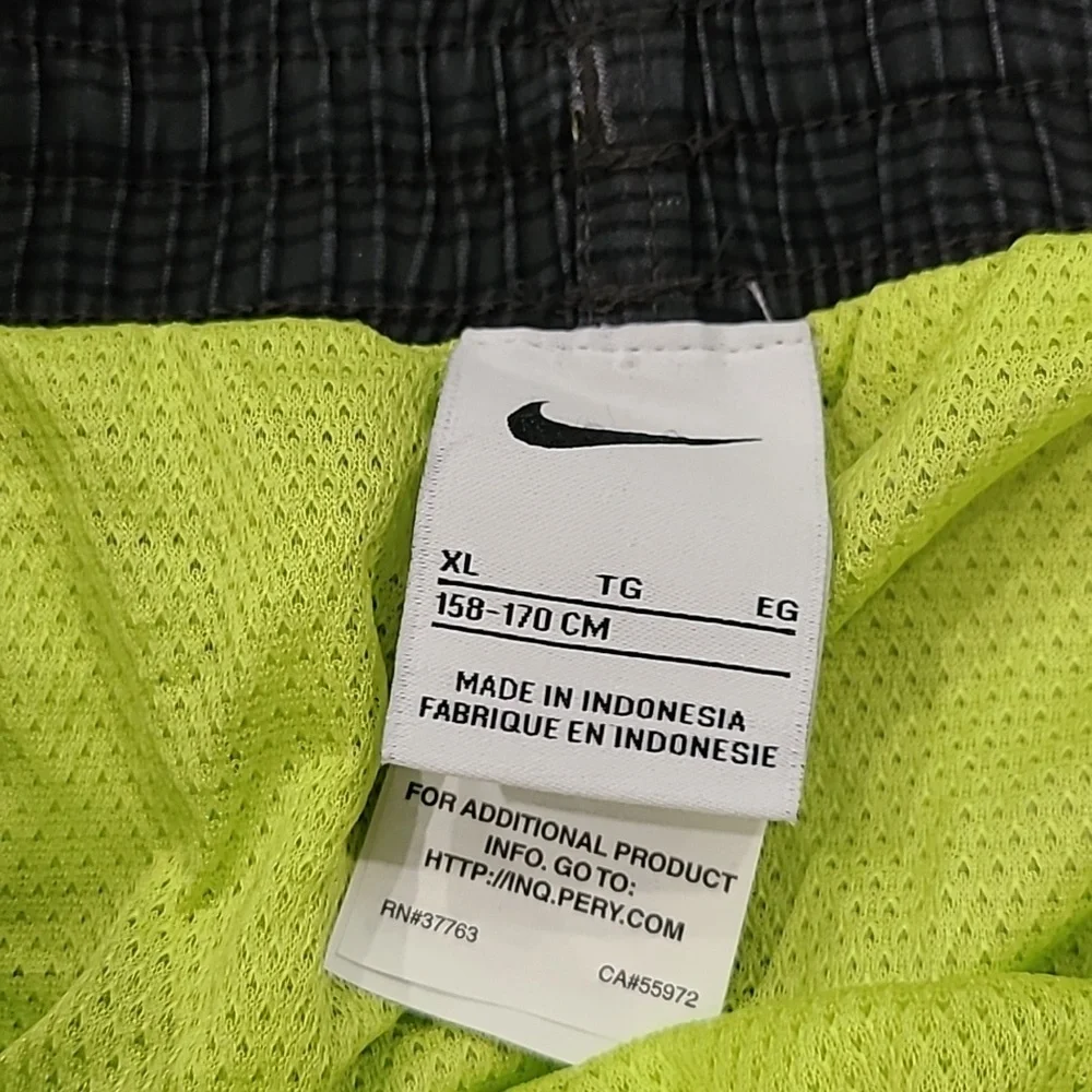 Nike Shark Stripe Breaker Volley Shorts Size XL